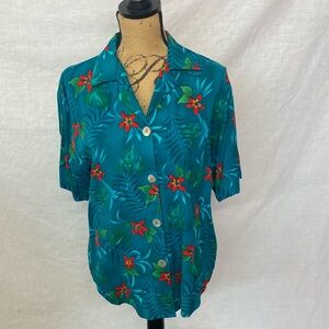Vintage Impressions Lifestyle Hawaiian Print Top
